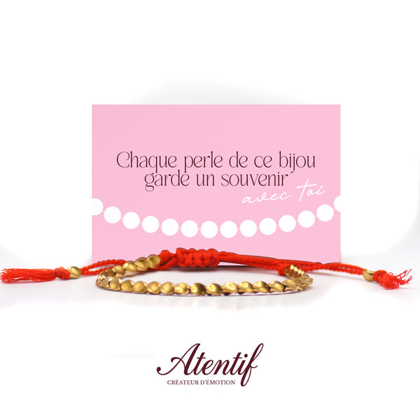 Bracelet Perles Dorées avec Cordon Tressé Rouge