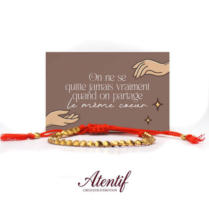 Bracelet Perles Dorées avec Cordon Tressé Rouge