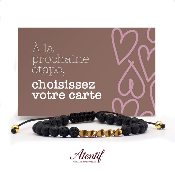 Bracelet réglable en perles de lave noire et perles dorées, bijou Atentif présenté avec carte personnalisable à choisir